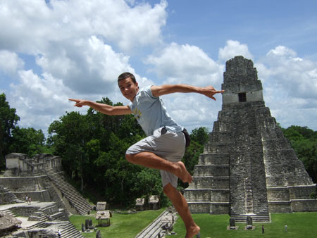 jump_jump_flores_tikal_guat