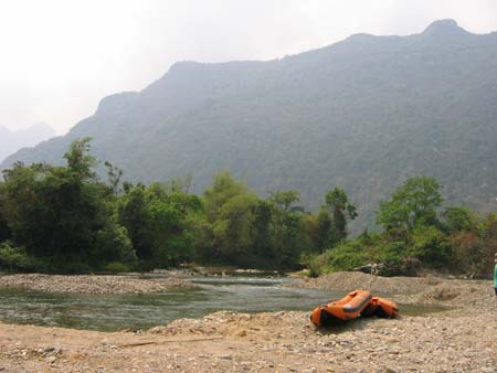 kayaktour0_start_vang_vieng